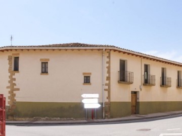 House 4 Bedrooms in Murillo el Fruto