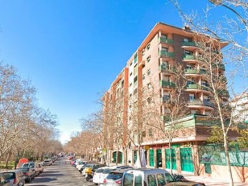Apartment 4 Bedrooms in Valderas - Los Castillos