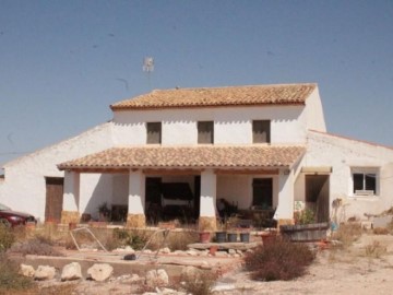 House 4 Bedrooms in Torre del Rico