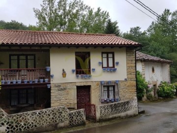 House 5 Bedrooms in Buelles
