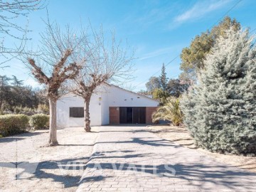 House 5 Bedrooms in La Vall