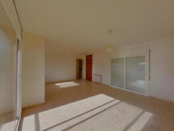 House 5 Bedrooms in Residencial Riells II
