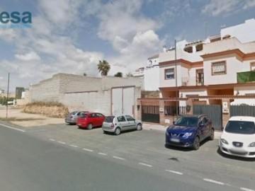 House 4 Bedrooms in Los Molinos