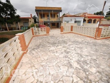 House 5 Bedrooms in Tuéjar