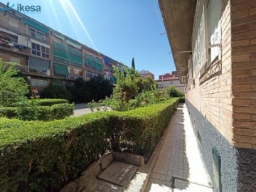 Appartement 3 Chambres à Polig.Cartuja - Barriada la Paz