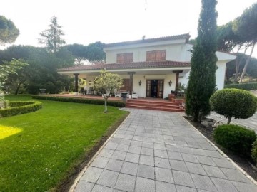 House 6 Bedrooms in Villamarciel