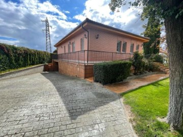 Casa o chalet 5 Habitaciones en Arcas Reales - Pinar del Jalón