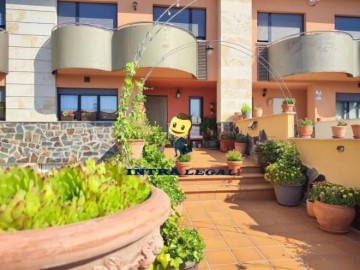 House 4 Bedrooms in Villamayor