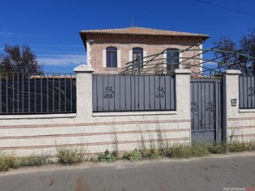 House  in Valdestillas