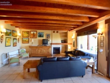 House 6 Bedrooms in Ciruelos de Cervera