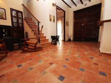 House 5 Bedrooms in Buñol