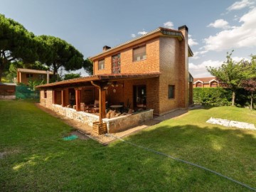 Casa o chalet 4 Habitaciones en Tudela de Duero