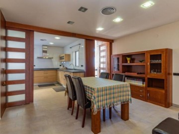 Apartment 3 Bedrooms in Villanueva de Castellón