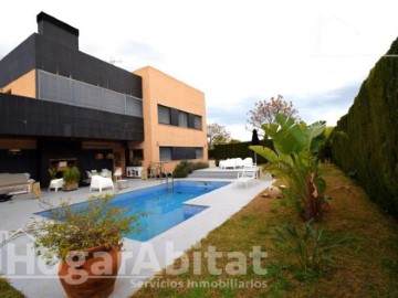 House 5 Bedrooms in La Conarda-Montesano