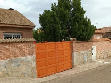 House 4 Bedrooms in Morera Valcarillo