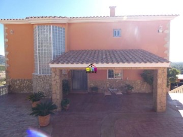 House 6 Bedrooms in La Lloma-Mallols