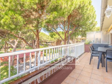 Penthouse 4 Bedrooms in Gavà mar