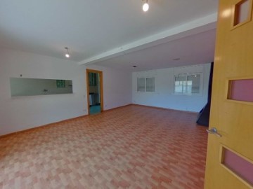 House 3 Bedrooms in El Lledoner