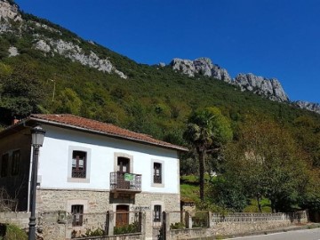 Maison 4 Chambres à Trescares