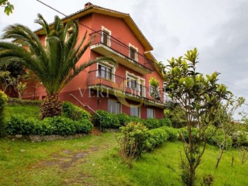 Maison 6 Chambres à Colombres