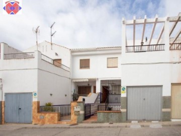 House 3 Bedrooms in Jolucar