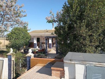 House 4 Bedrooms in Yecla