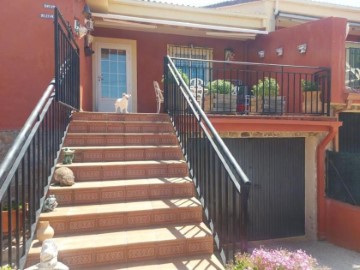 House 5 Bedrooms in San Martín de Valdeiglesias