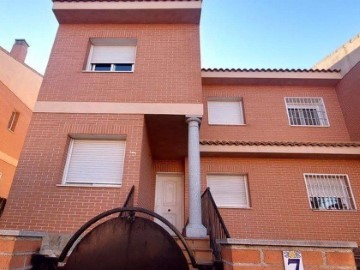 House 4 Bedrooms in Palominos Mimosas