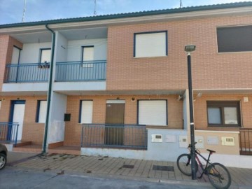 House 3 Bedrooms in Nava del Rey