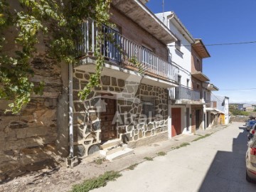 Maison 7 Chambres à Robledo de Corpes