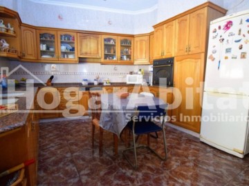 House 5 Bedrooms in Villa Carmen