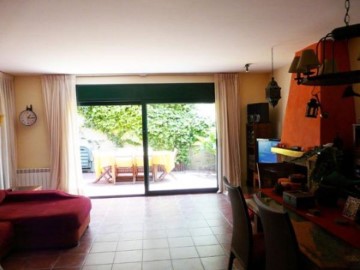 House 4 Bedrooms in Mas Mestre