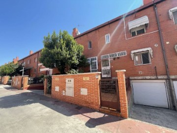 Casa o chalet 5 Habitaciones en Zona Estación- Centro