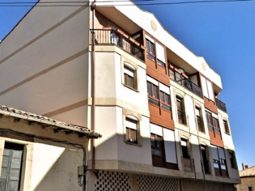 Apartment 3 Bedrooms in Villarcayo