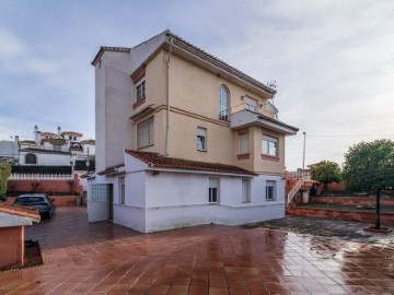 Casa o chalet 10 Habitaciones en Ogíjares