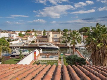 Maison 4 Chambres à Tordera - Fluvià - Llobregat