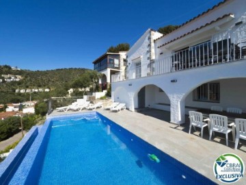 House 4 Bedrooms in Port Esportiu - Puig Rom - Canyelles