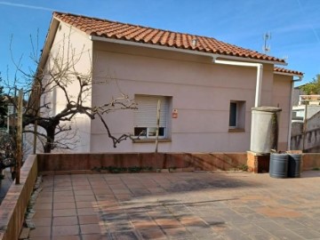 House 6 Bedrooms in La Miranda - Ciutat Diagonal