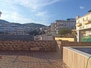 Edificio en Arroyo de la Miel