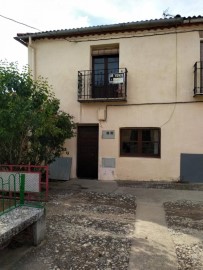 House 4 Bedrooms in Osona