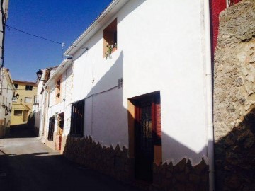 House 3 Bedrooms in Confrides