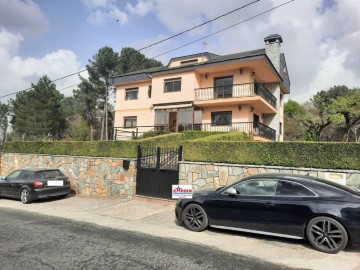 Casa o chalet 8 Habitaciones en Macendo (Santa María)