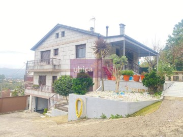 Casa o chalet 6 Habitaciones en Porriño (Santa María P.)