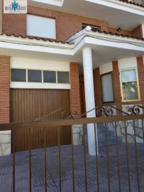 Casa o chalet 4 Habitaciones en Madrigueras