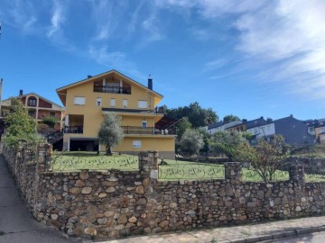 Casa o chalet 5 Habitaciones en Vega de Espinareda