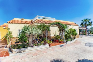 Casa o chalet 6 Habitaciones en Almería Centro