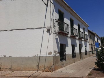 House 6 Bedrooms in Almagro