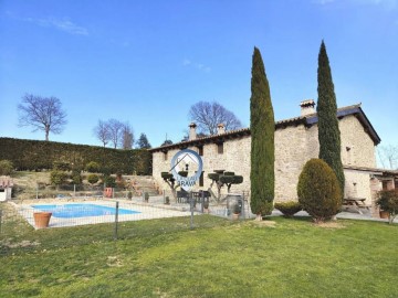 Maisons de campagne 7 Chambres à Mieres