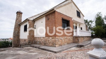 Casa o chalet 7 Habitaciones en Azucaica - Sta Mª de Benquerencia
