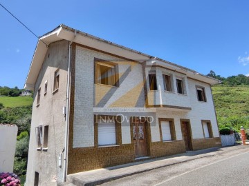 Casa o chalet 6 Habitaciones en San Claudio-Trubia-Las Caldas